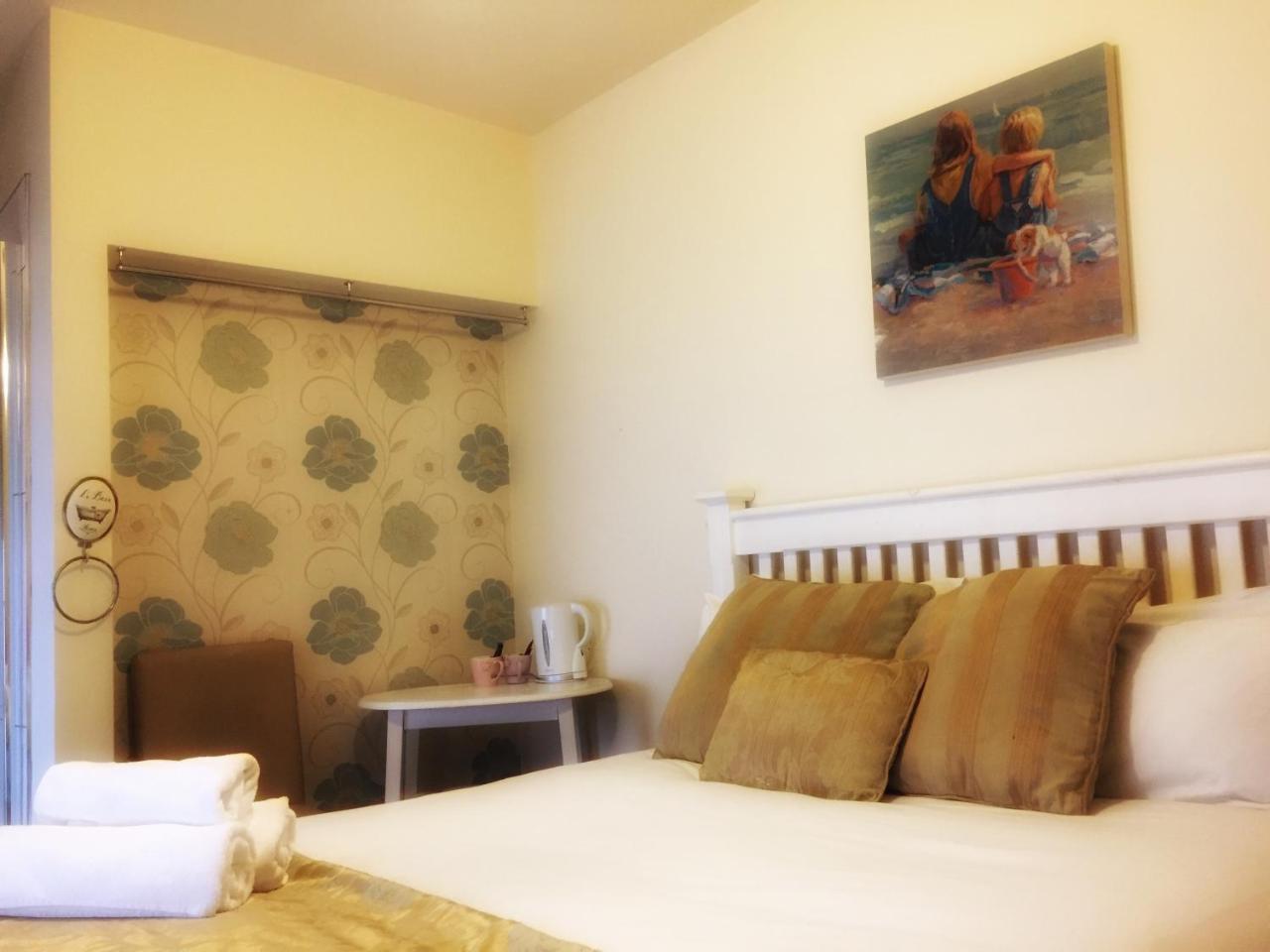 Гостевой дом Prairie House - Boutique Townhouse Salthill Экстерьер фото